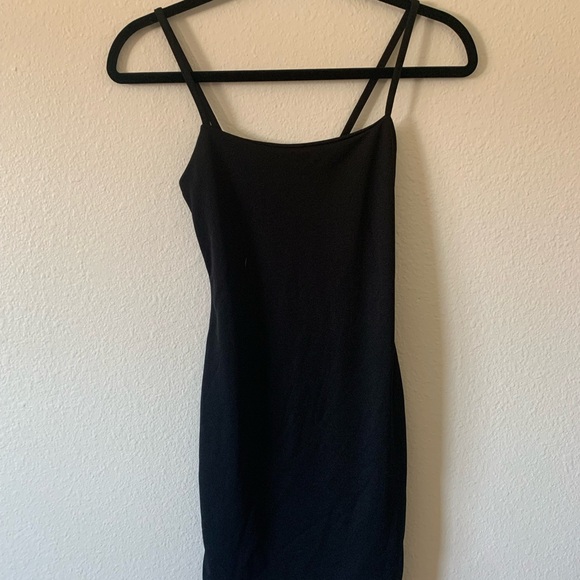 PrettyLittleThing Black Mini Dress - Picture 1 of 3